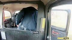 A csacska Barnabőrű Szuka és kőkemény dákós taxi vezető Thumb